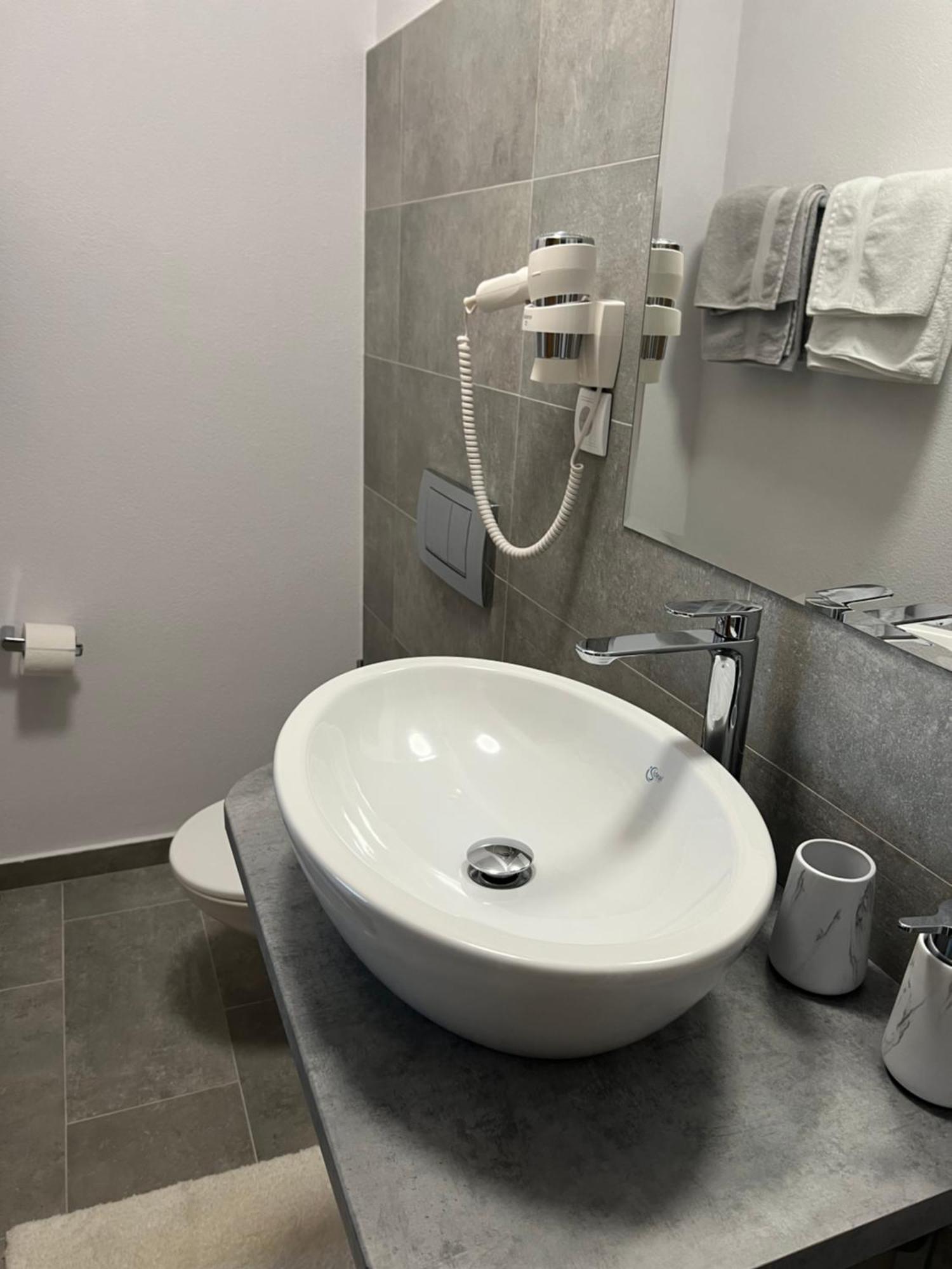 Casa Dan Apartment Совата Екстериор снимка